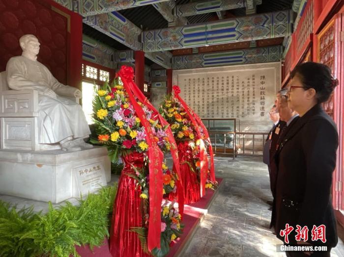 eaad6c47d2194816832e50b2ceec930b